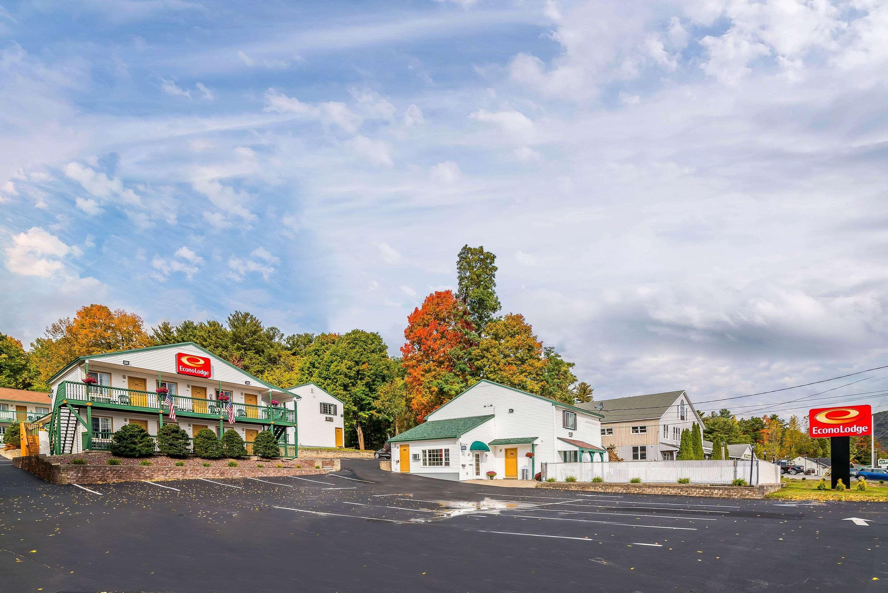 Rodeway Inn Lake George Outlets Exteriér fotografie