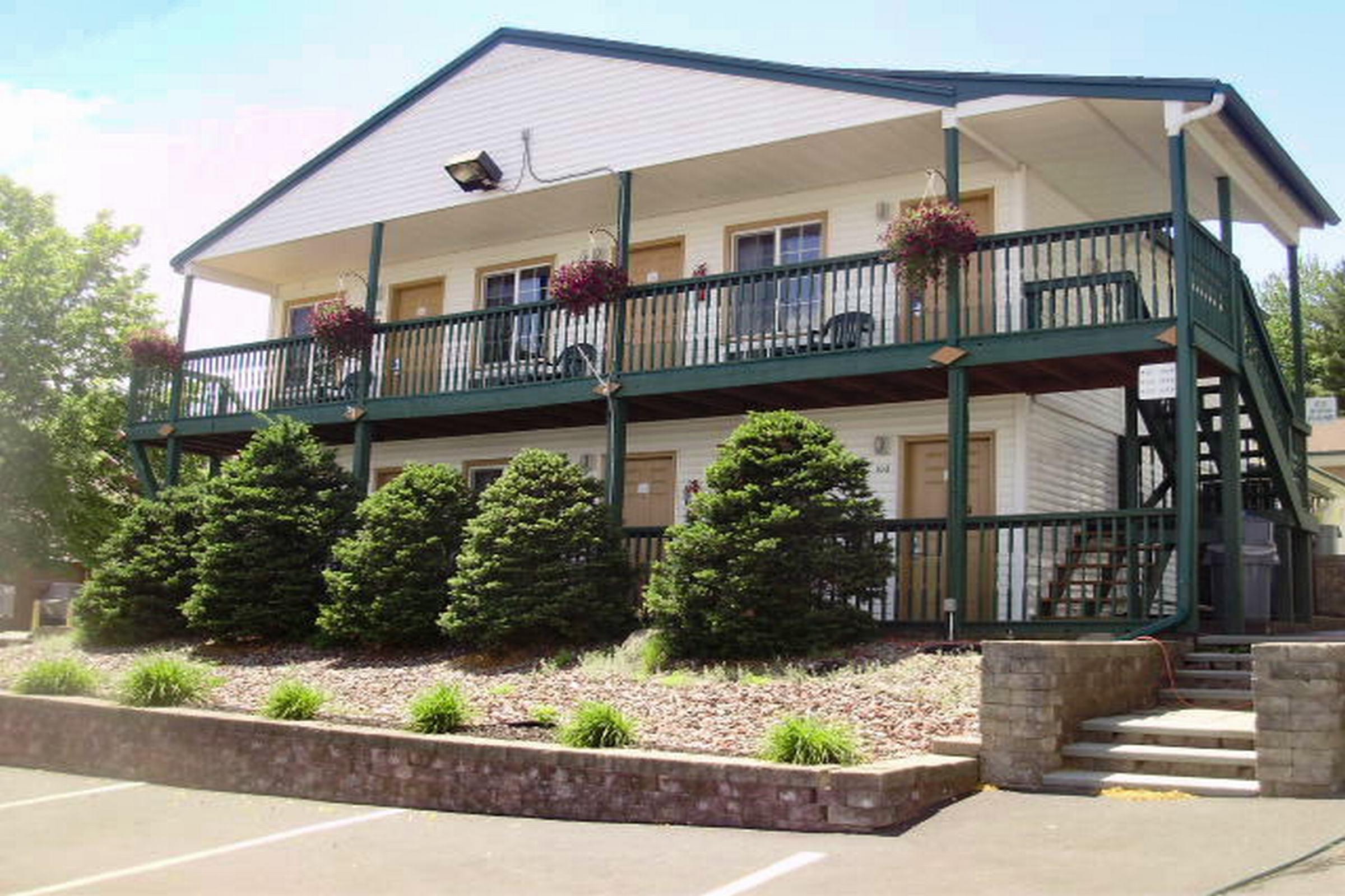 Rodeway Inn Lake George Outlets Exteriér fotografie